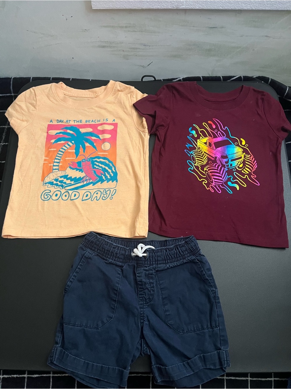 Cat & Jack Peach 'Good Day' Beach Graphic Tee
